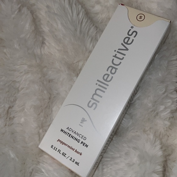 Advanced Teeth Whitening Pen - Picture 3 of 6